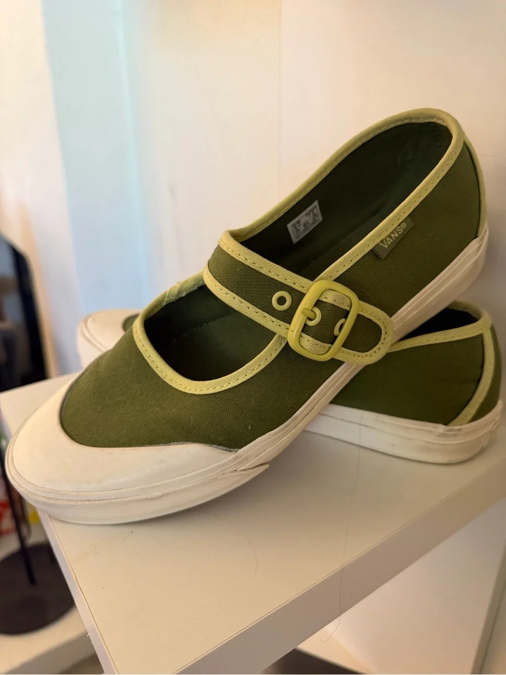 Vans Olive Green Mary Jane Canvas Sneakers with Lime Trim size 7.5 - Picture 1 of 6